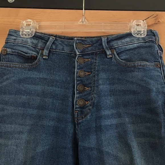 TRUE RELIGION Starr High Rise Cropped Distressed Jeans Raw Hem Blue Size 27 - Picture 3 of 8